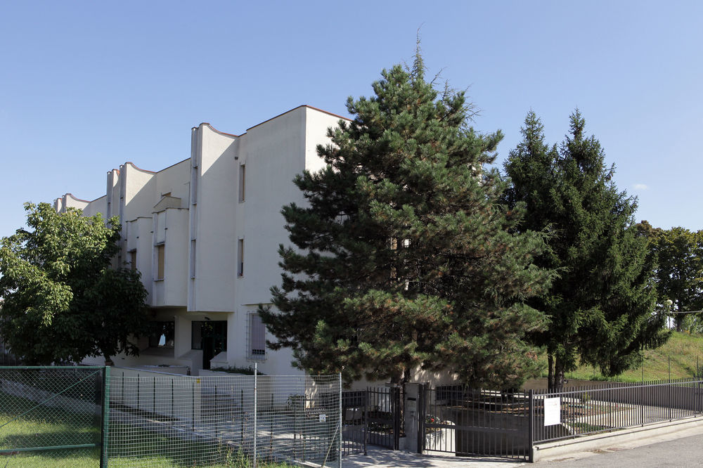 Residence Europa Piacenza Bagian luar foto